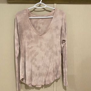 Women’s size small, American Eagle top.
